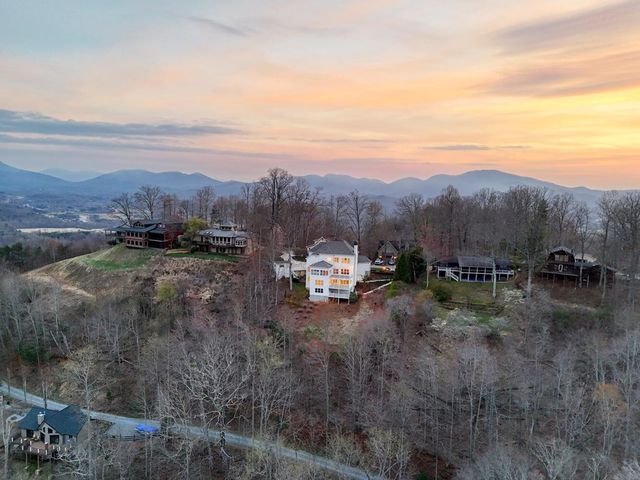 1436 Harris Ridge Drive, Young Harris, GA 30582