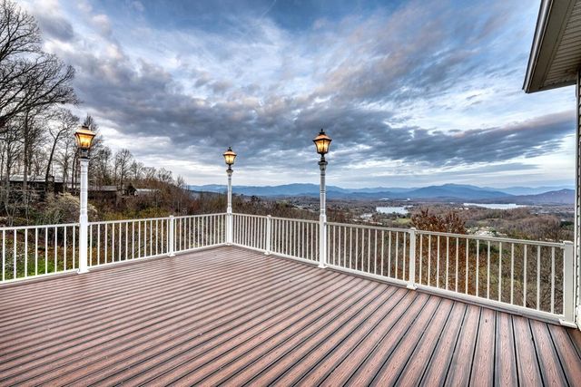 1436 Harris Ridge Drive, Young Harris, GA 30582