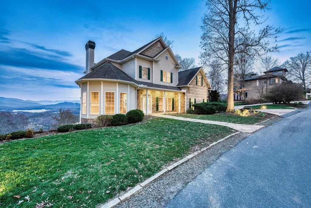 1436 Harris Ridge Drive, Young Harris, GA 30582