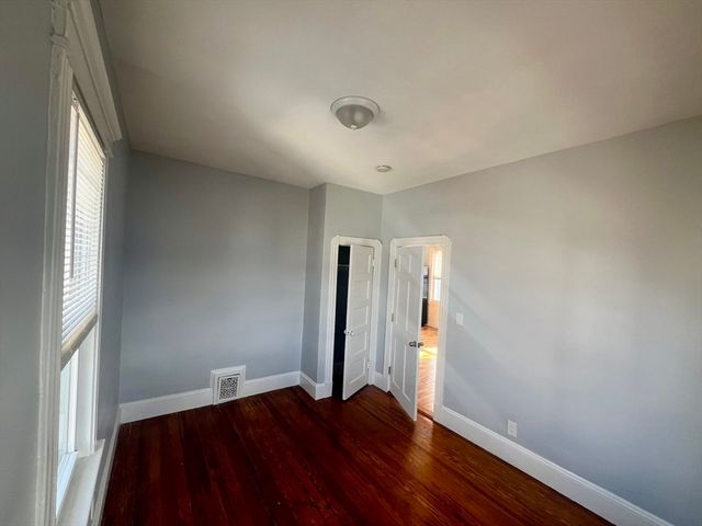98 Irving 3, Everett, MA 02149