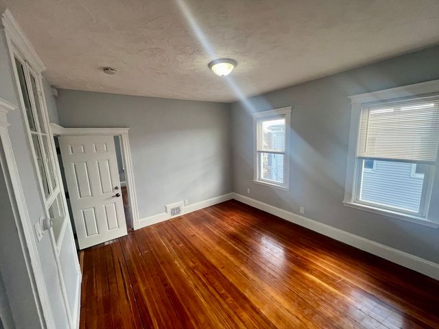 98 Irving 3, Everett, MA 02149