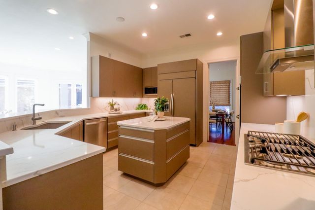 5819 Coolwater Cove, Dallas, TX 75252