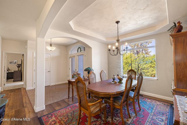 906 N Balcony Dr, Coeur D'alene, ID 83814