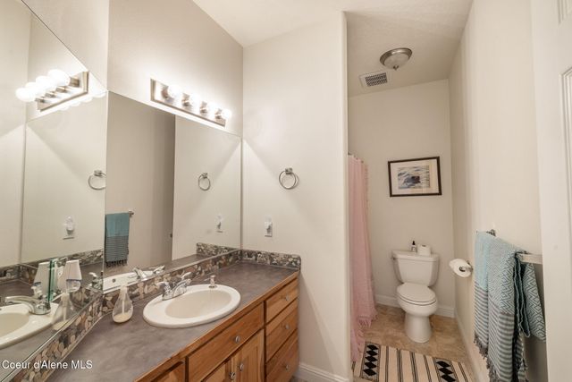 906 N Balcony Dr, Coeur D'alene, ID 83814
