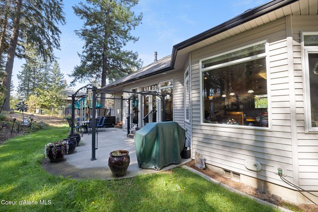 906 N Balcony Dr, Coeur D'alene, ID 83814