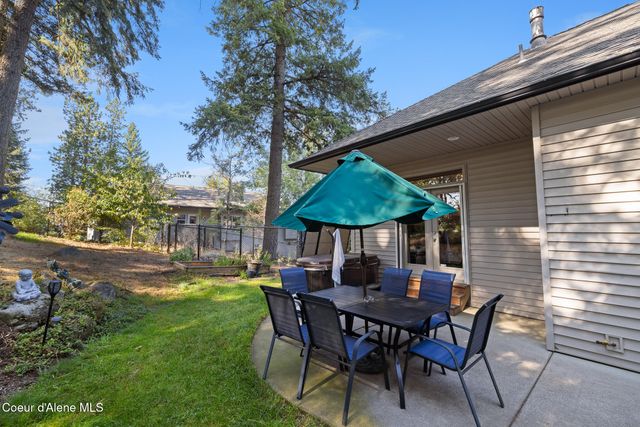 906 N Balcony Dr, Coeur D'alene, ID 83814