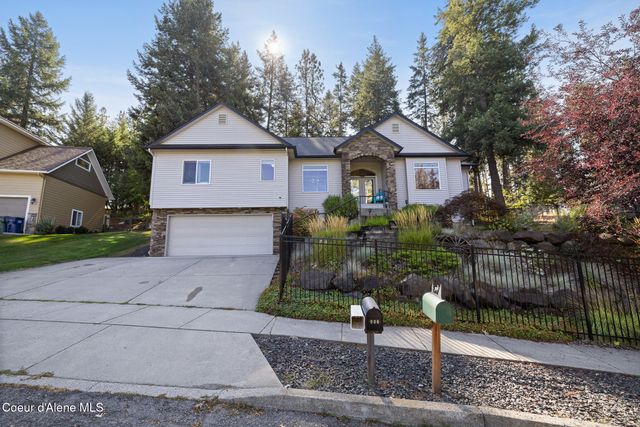 906 N Balcony Dr, Coeur D'alene, ID 83814