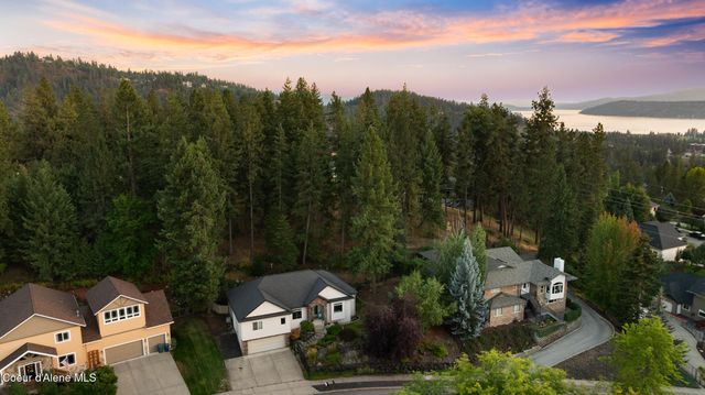 906 N Balcony Dr, Coeur D'alene, ID 83814