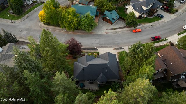 906 N Balcony Dr, Coeur D'alene, ID 83814
