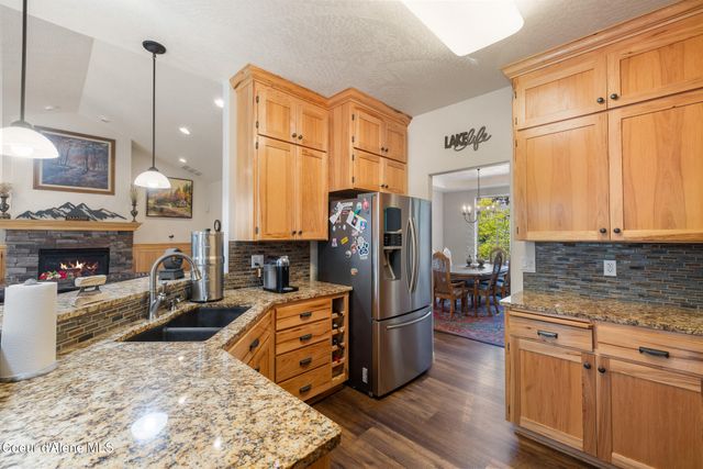 906 N Balcony Dr, Coeur D'alene, ID 83814