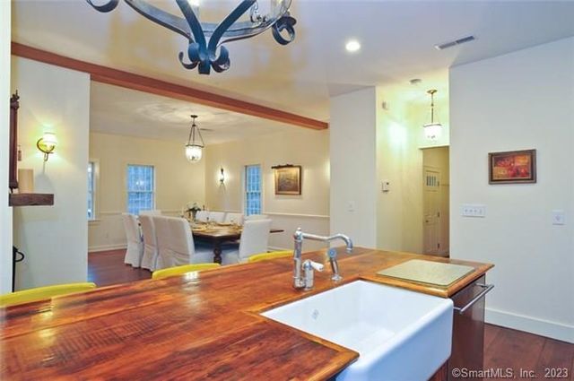 33 Sentry Hill Road, Roxbury, CT 06783