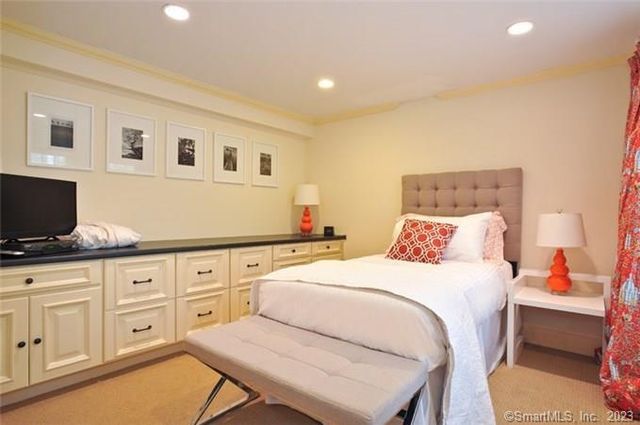 33 Sentry Hill Road, Roxbury, CT 06783