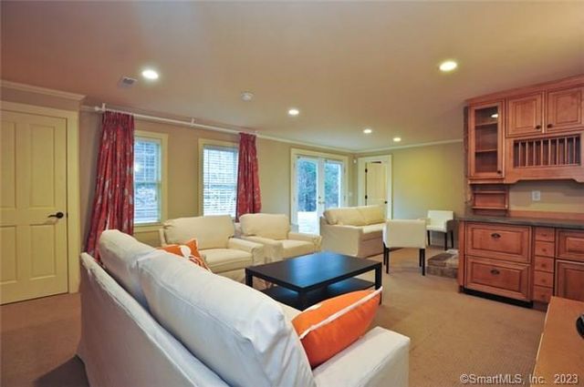 33 Sentry Hill Road, Roxbury, CT 06783