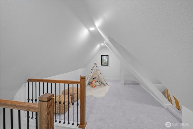 12216 Palatine Avenue N, Seattle, WA 98133