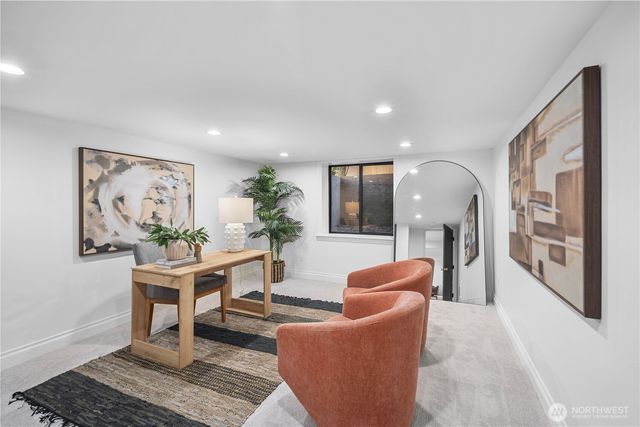 12216 Palatine Avenue N, Seattle, WA 98133