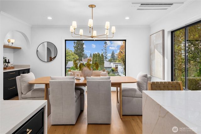 12216 Palatine Avenue N, Seattle, WA 98133