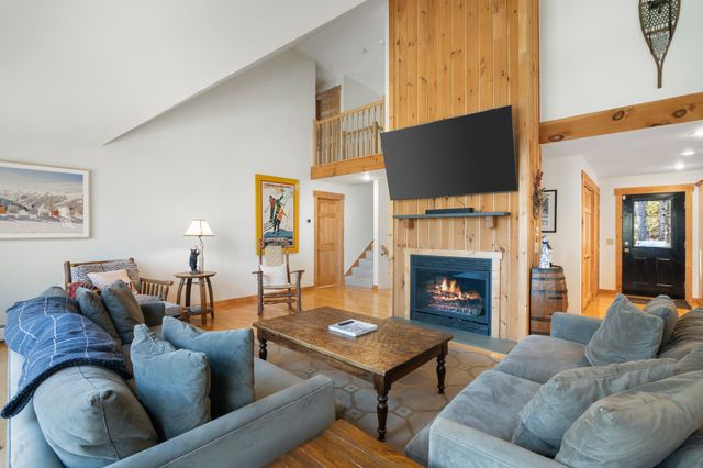 5 White Tail Lane, Dover, VT 05356