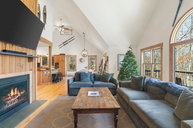 5 White Tail Lane, Dover, VT 05356