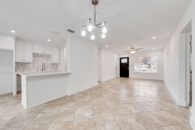 3102 Harvard Street N, Irving, TX 75062