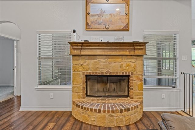 100 Cora Court, Reno, TX 76082