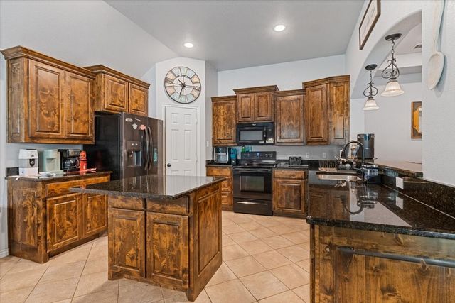 100 Cora Court, Reno, TX 76082