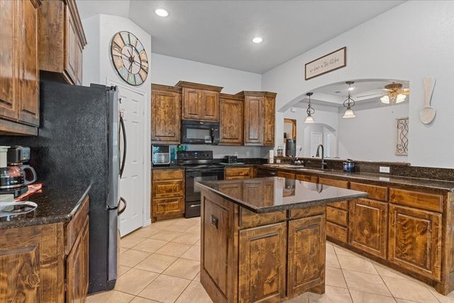 100 Cora Court, Reno, TX 76082