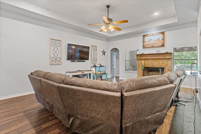 100 Cora Court, Reno, TX 76082