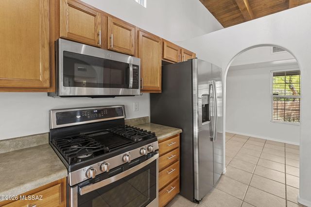 10322 E Shipley Lane, Tucson, AZ 85747