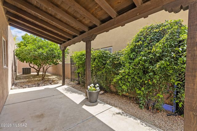 10322 E Shipley Lane, Tucson, AZ 85747