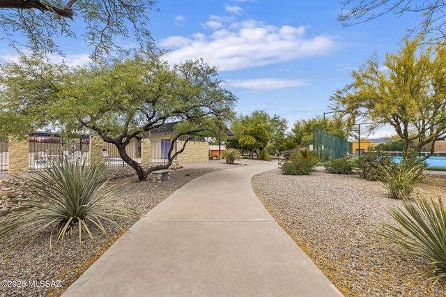 10322 E Shipley Lane, Tucson, AZ 85747
