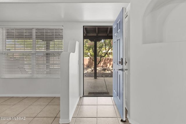 10322 E Shipley Lane, Tucson, AZ 85747