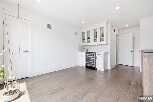 30 Lafayette Avenue, Cliffside Park, NJ 07010