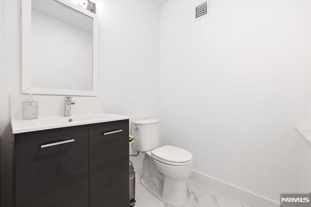 30 Lafayette Avenue, Cliffside Park, NJ 07010