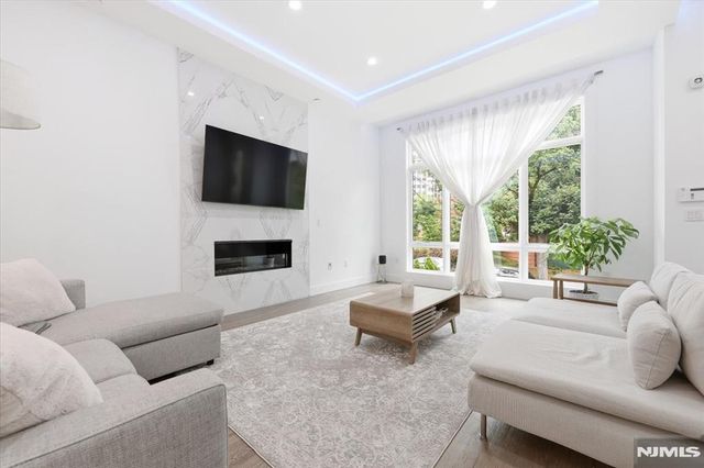 30 Lafayette Avenue, Cliffside Park, NJ 07010