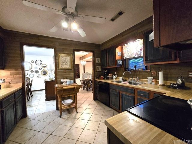 909 Killough Rd N, Wynne, AR 72396