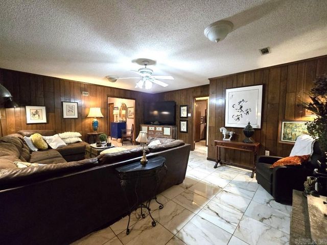 909 Killough Rd N, Wynne, AR 72396