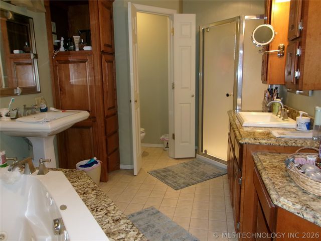 1604 E Broadway Street, Muskogee, OK 74403