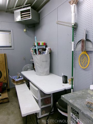 1604 E Broadway Street, Muskogee, OK 74403