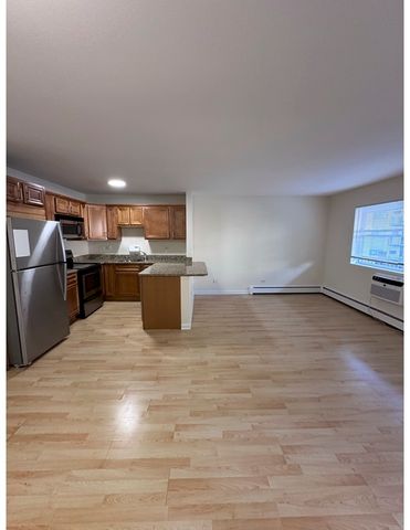 1004 Des Plaines Avenue 13, Forest Park, IL 60130