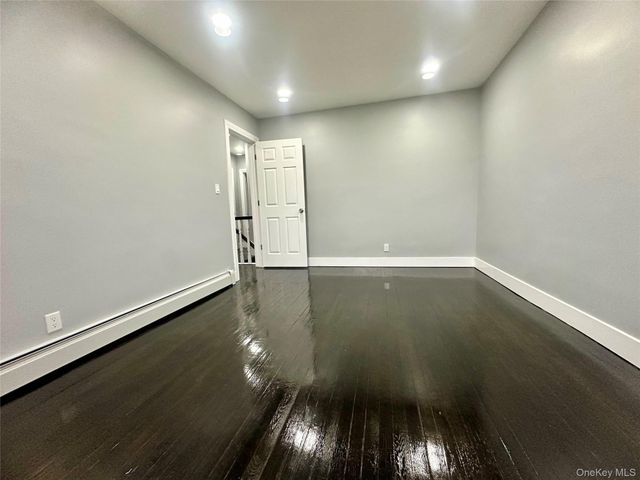 10237 187th Street, Hollis, NY 11423