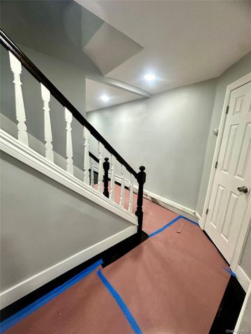 10237 187th Street, Hollis, NY 11423