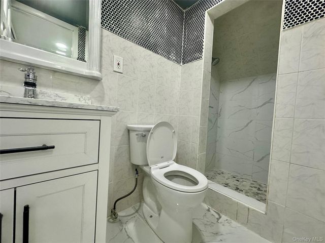 10237 187th Street, Hollis, NY 11423