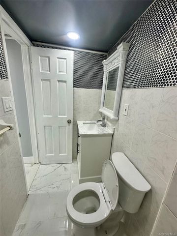 10237 187th Street, Hollis, NY 11423