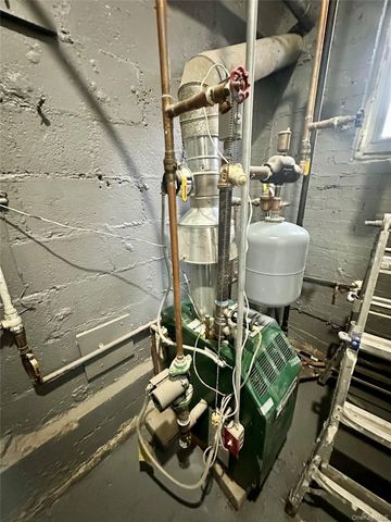 10237 187th Street, Hollis, NY 11423