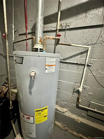 10237 187th Street, Hollis, NY 11423