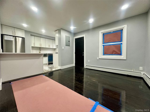 10237 187th Street, Hollis, NY 11423