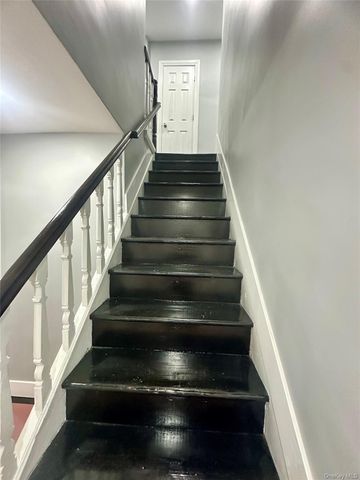 10237 187th Street, Hollis, NY 11423