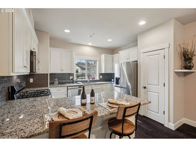 11350 Se FALCO St, Happy Valley, OR 97086