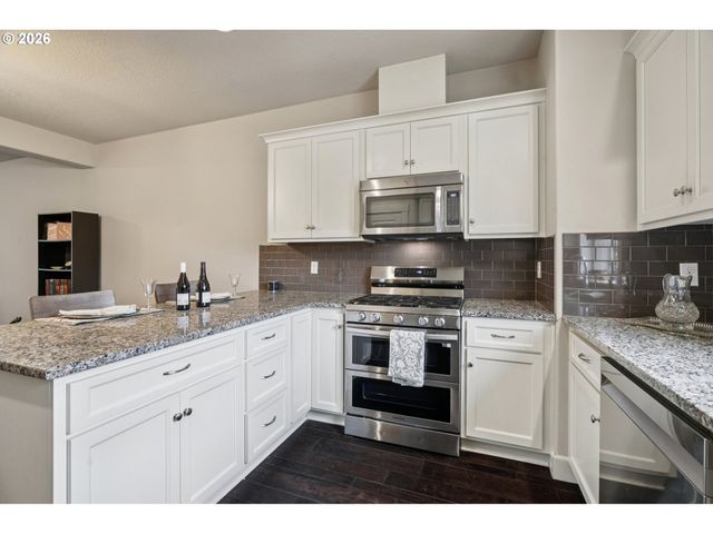 11350 Se FALCO St, Happy Valley, OR 97086