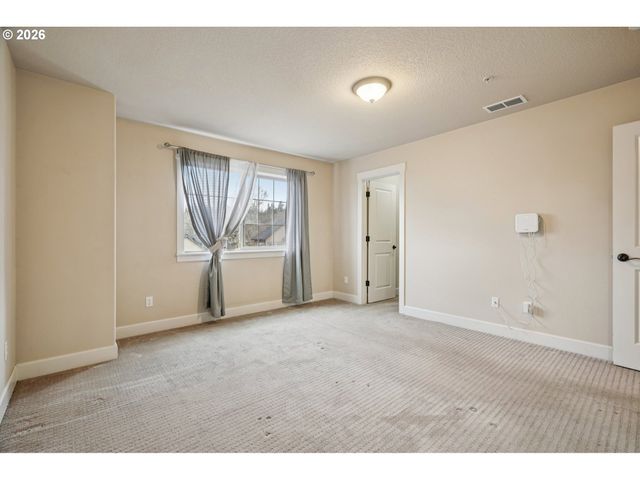 11350 Se FALCO St, Happy Valley, OR 97086